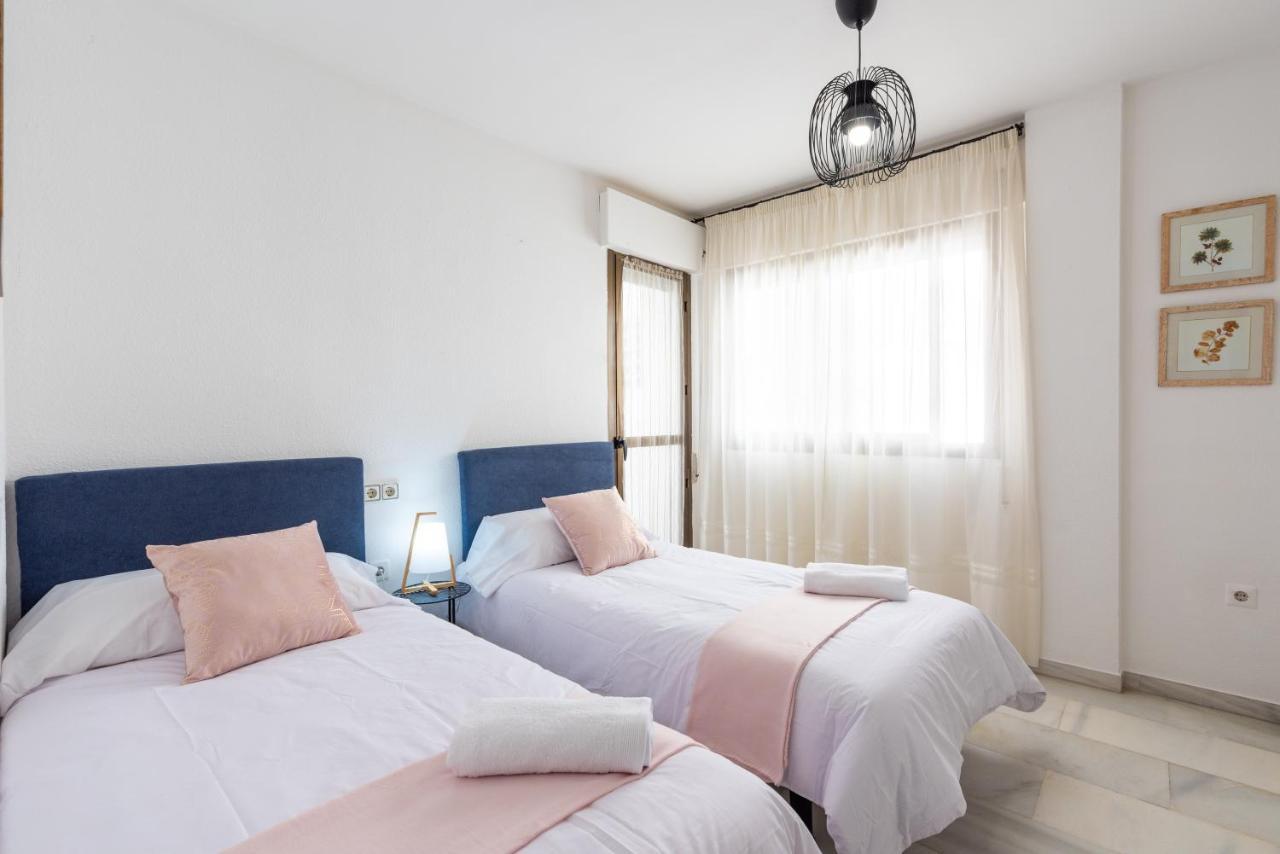 Apartamento La Pampa Málaga Exterior foto